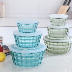 SH1957 Set me 3 Tasa plastike me kapake